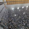 Utah-Garage-Flooring-Specialists-garage-vinyl-flake-epoxy-gray-blk-white-gold-detail